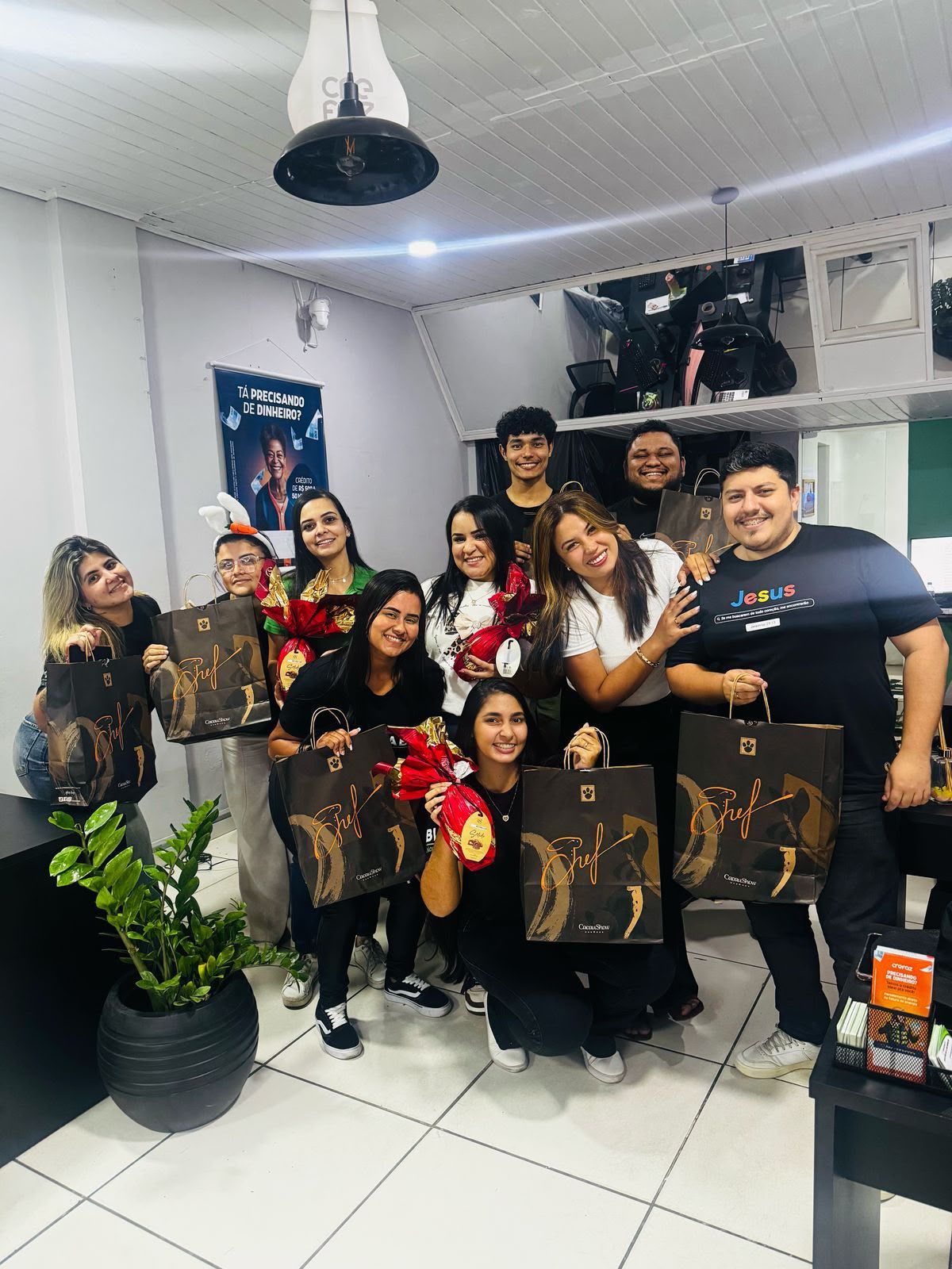 Time da Fabi no escritório